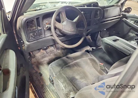 2004 Chevrolet Silverado K1500 z USA, uszkodzony, nr VIN 2GCEK19T941219441